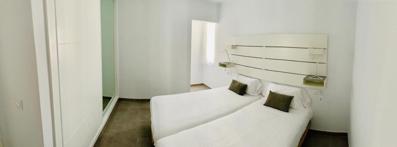 تياس Apartamentos Zalabar المظهر الخارجي الصورة